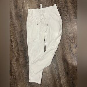 Lululemon Cropped Pants